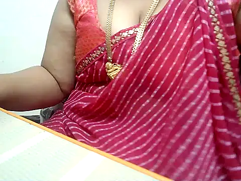 Snapshot of hot_pavitra chatting on 01-15-25, 12:41 hot pavitra online show from 01-15-25, 12:41