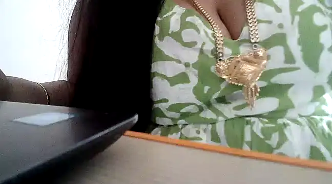 Snapshot of hot_pavitra chatting on 02-13-25, 06:52 hot pavitra online show from 02-13-25, 06:52