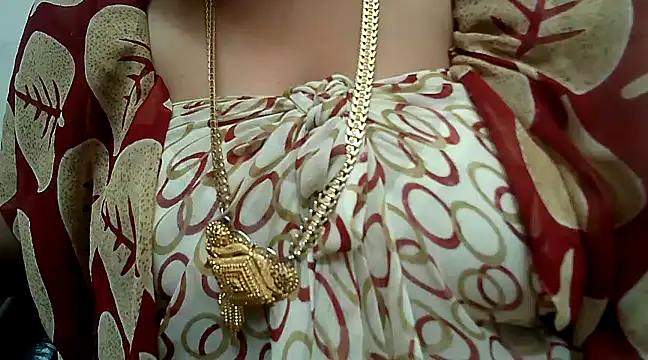 Snapshot of hot_pavitra chatting on 03-07-25, 06:00 hot pavitra online show from 03-07-25, 06:00