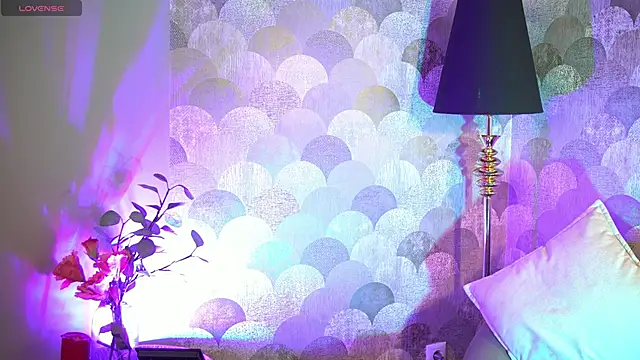 UmaTruewoman online show from 12-19-25, 06:09