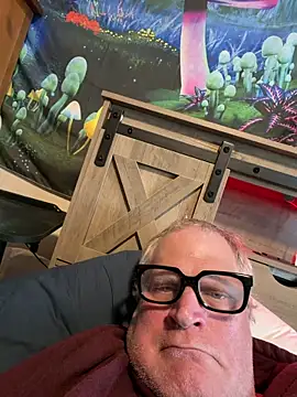 Snapshot of Mimmoromeo1973 chatting on 02-12-26, 05:41 Mimmoromeo1973 online show from 02-12-26, 05:41