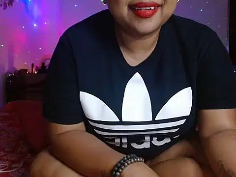 Snapshot of TASHa009 chatting on 03-19-25, 05:06 TASHa009 online show from 03-19-25, 05:06