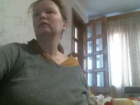 Isolda25 online show from 01-16-25, 06:35