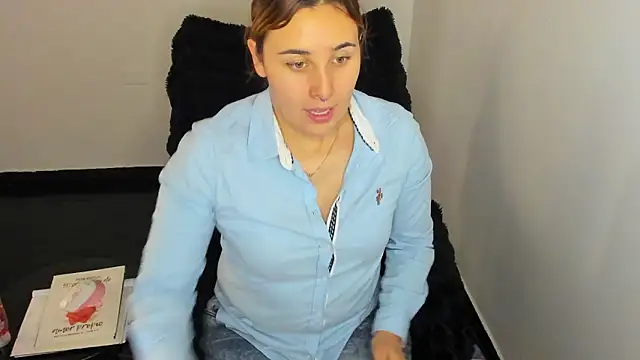 bonnie moon  online show from 02-02-26, 07:12