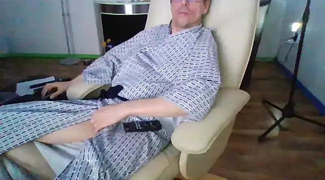 Minm666 online show from 02-01-25, 04:14