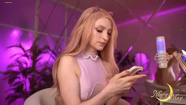 marylunamay online show from 01-24-25, 10:08