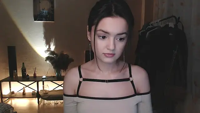 CuteRuby99 online show from 02-02-25, 03:39