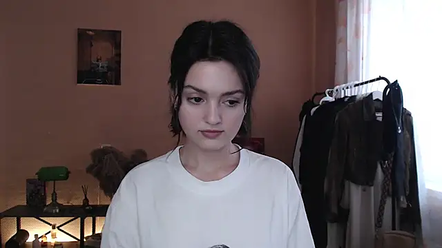 CuteRuby99 online show from 10-25-25, 10:12