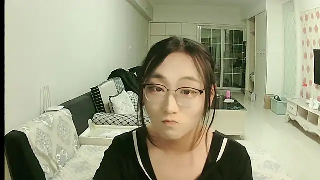 Snapshot of JiangXiaoxue chatting on 12-11-24, 02:22 JiangXiaoxue online show from 12-11-24, 02:22