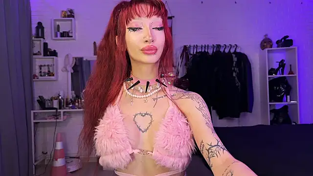 Snapshot of Marcellean chatting on 11-07-25, 04:23 Marcellean online show from 11-07-25, 04:23