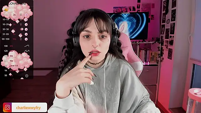 mollydoorsis1 online show from 02-09-25, 01:46