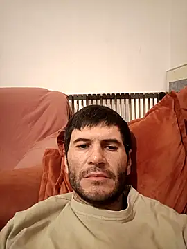 Snapshot of Gigolo4040 chatting on 12-12-24, 04:32 Gigolo4040 online show from 12-12-24, 04:32