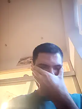 Snapshot of Gigolo4040 chatting on 01-06-25, 07:31 Gigolo4040 online show from 01-06-25, 07:31