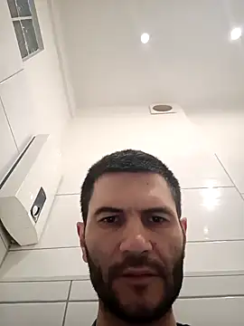 Snapshot of Gigolo4040 chatting on 01-08-25, 01:41 Gigolo4040 online show from 01-08-25, 01:41