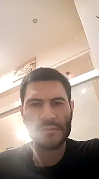 Snapshot of Gigolo4040 chatting on 01-16-25, 08:25 Gigolo4040 online show from 01-16-25, 08:25