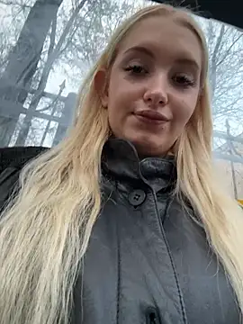 Snapshot of Milkyy_wway chatting on 11-04-25, 06:23 Milkyy wway online show from 11-04-25, 06:23