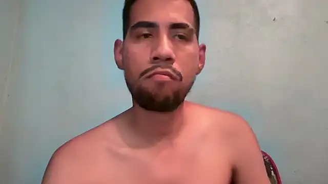 Snapshot of EnriquePersian197 chatting on 11-02-25, 05:26 EnriquePersian197 online show from 11-02-25, 05:26