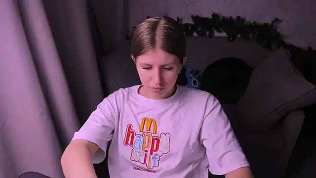 Snapshot of kirraa_ chatting on 12-28-24, 10:02 kirraa online show from 12-28-24, 10:02