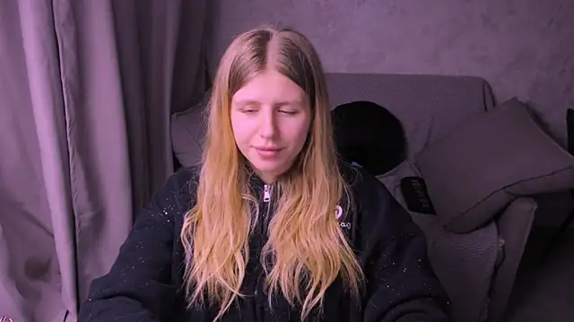 Snapshot of kirraa_ chatting on 01-18-25, 07:58 kirraa online show from 01-18-25, 07:58