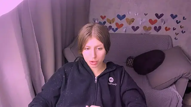 Snapshot of kirraa_ chatting on 02-14-25, 07:02 kirraa online show from 02-14-25, 07:02