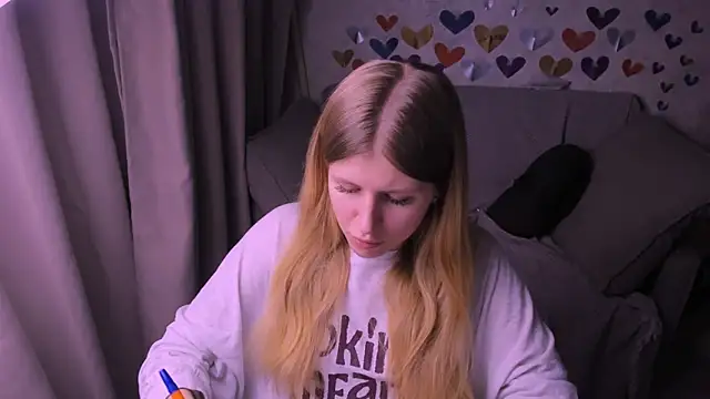 Snapshot of kirraa_ chatting on 02-16-25, 01:47 kirraa online show from 02-16-25, 01:47