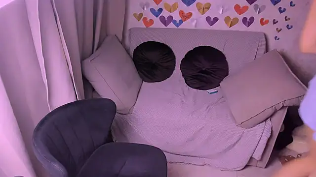 Snapshot of kirraa_ chatting on 02-20-25, 07:08 kirraa online show from 02-20-25, 07:08