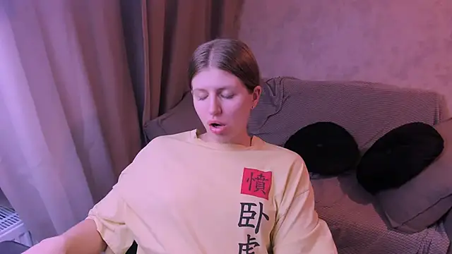 Snapshot of kirraa_ chatting on 03-02-25, 07:12 kirraa online show from 03-02-25, 07:12