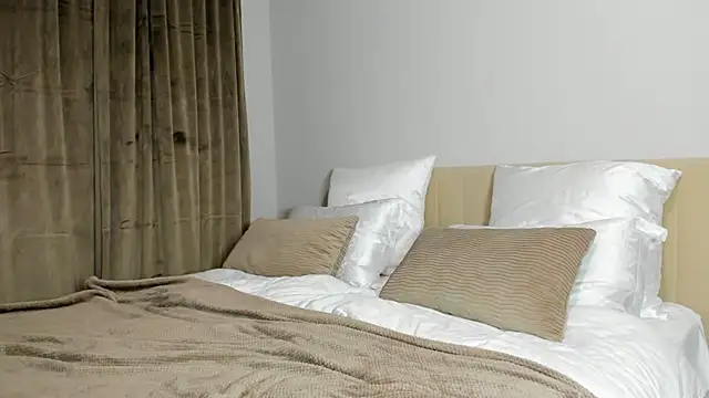 Snapshot of kirraa_ chatting on 11-14-25, 09:57 kirraa online show from 11-14-25, 09:57