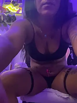 Jaylaloveofficial online show from 09-10-25, 08:36