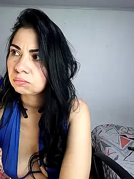 saralunabella online show from 01-31-25, 06:57