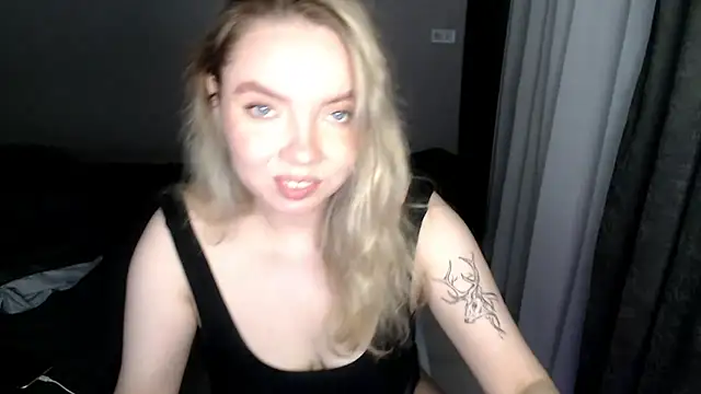 Snapshot of PolinaXXXJones chatting on 03-12-25, 04:24 PolinaXXXJones online show from 03-12-25, 04:24