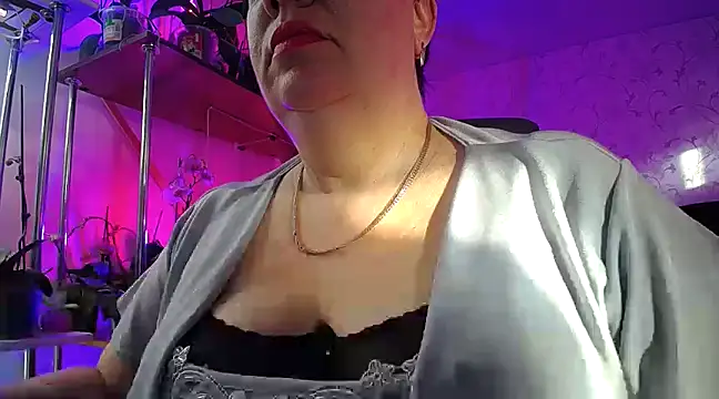  Sweet Woman online show from 02-19-25, 01:39