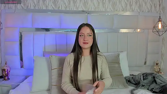 1m caro  online show from 12-30-24, 05:04