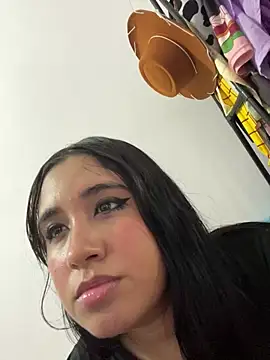 melyescobar online show from 12-28-24, 02:42