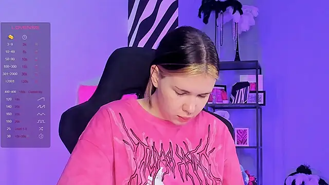 AliceSunday online show from 10-11-25, 05:17