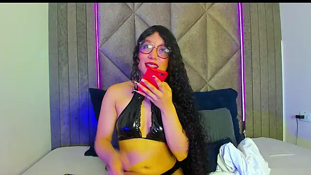 BriaConner  online show from 01-23-25, 02:44