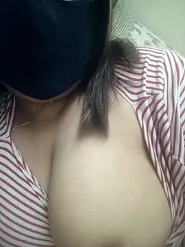 Naughty-Trisha online show from 11-05-25, 09:53