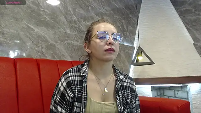 Snapshot of _isaabellaa chatting on 03-07-25, 11:07 isaabellaa online show from 03-07-25, 11:07