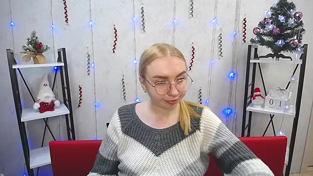 Snapshot of BeatriceFly chatting on 01-03-25, 12:19 BeatriceFly online show from 01-03-25, 12:19