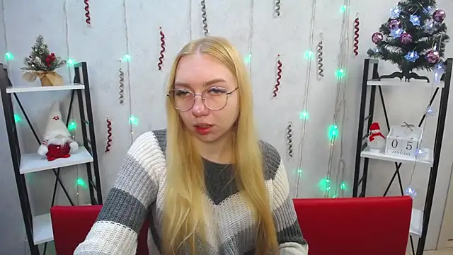 Snapshot of BeatriceFly chatting on 01-05-25, 06:13 BeatriceFly online show from 01-05-25, 06:13