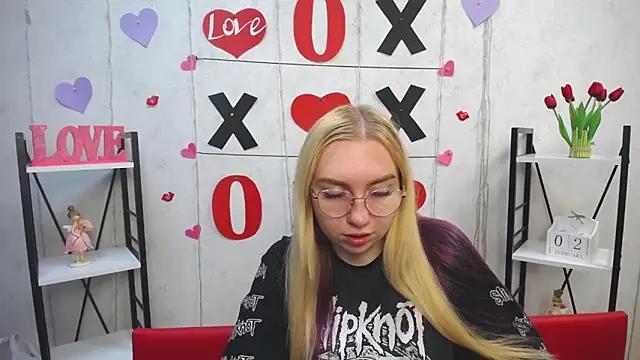Snapshot of BeatriceFly chatting on 02-02-25, 09:19 BeatriceFly online show from 02-02-25, 09:19