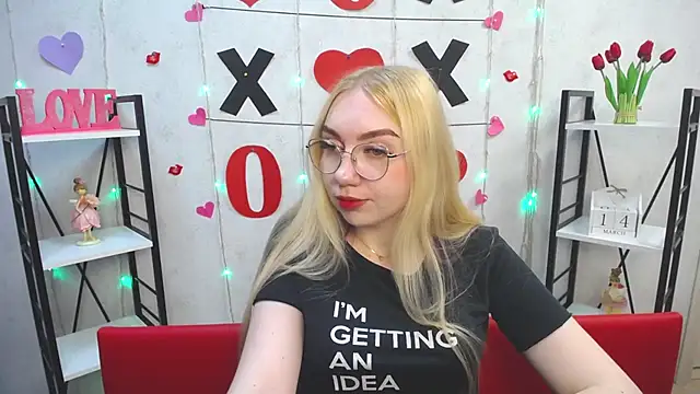 Snapshot of BeatriceFly chatting on 03-15-25, 09:52 BeatriceFly online show from 03-15-25, 09:52