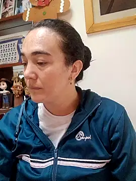 Snapshot of skayhot_ chatting on 12-03-25, 01:20 skayhot online show from 12-03-25, 01:20