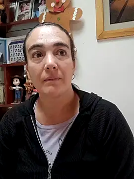 Snapshot of skayhot_ chatting on 12-05-25, 01:20 skayhot online show from 12-05-25, 01:20