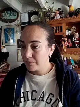 Snapshot of skayhot_ chatting on 12-15-25, 01:15 skayhot online show from 12-15-25, 01:15