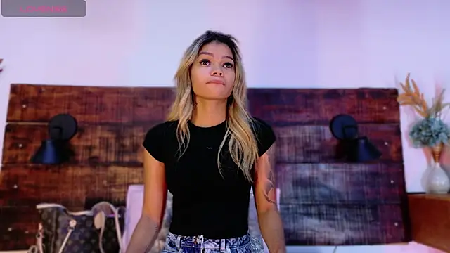 Celeste sanz online show from 02-25-26, 10:03