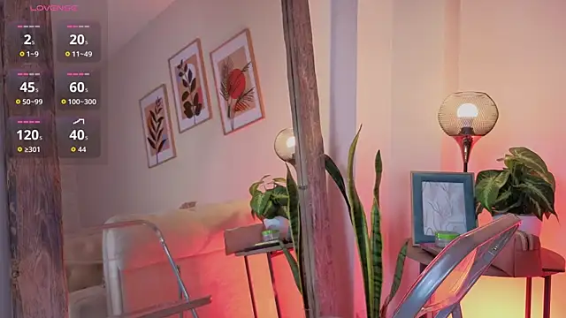 DahianaWalcott online show from 10-03-25, 02:36