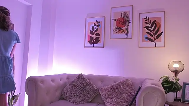 Snapshot of DahianaWalcott chatting on 02-10-26, 07:18 DahianaWalcott online show from 02-10-26, 07:18