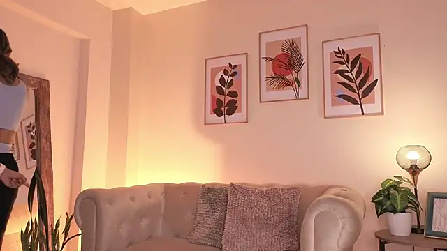 Snapshot of DahianaWalcott chatting on 02-23-26, 02:58 DahianaWalcott online show from 02-23-26, 02:58