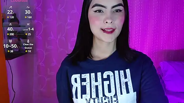 victoria-henaoo online show from 02-24-25, 02:30